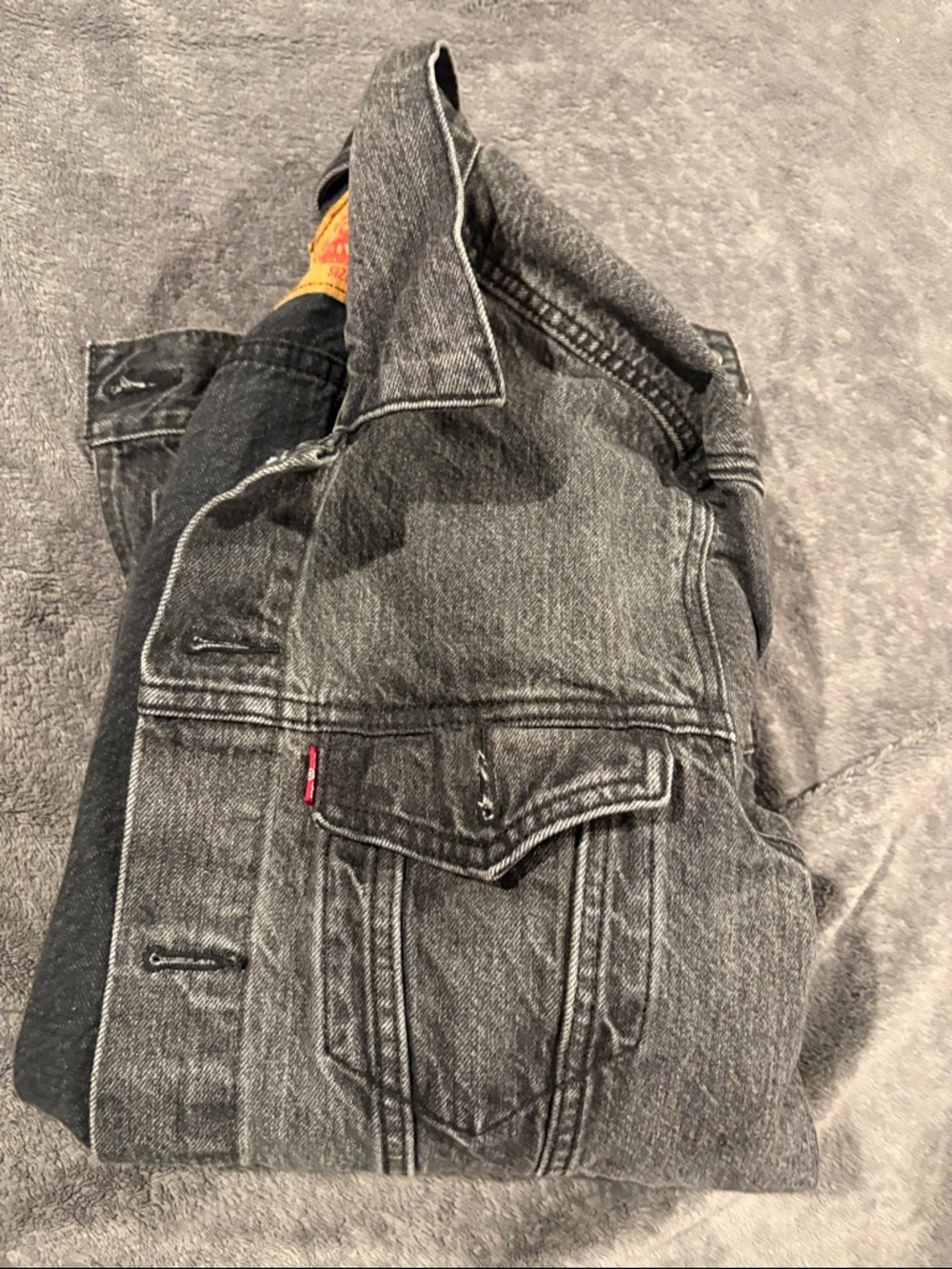 Levi's Faded Black Denim Trucker Jacket - Picture 6 of 6